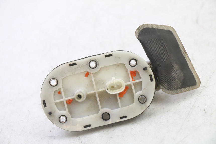 photo de BOMBA GASOLINA MAG POWER R-STREET 50 (2016 - 2025) - Zoom estado de uso