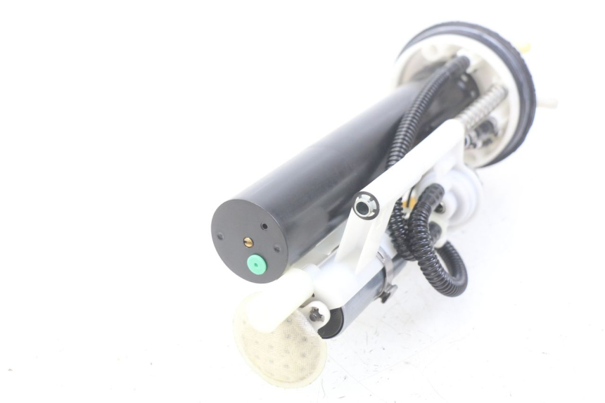 photo de BOMBA GASOLINA PEUGEOT SATELIS COMPRESSOR K15 125 (2006 - 2009) - Zoom estado de uso