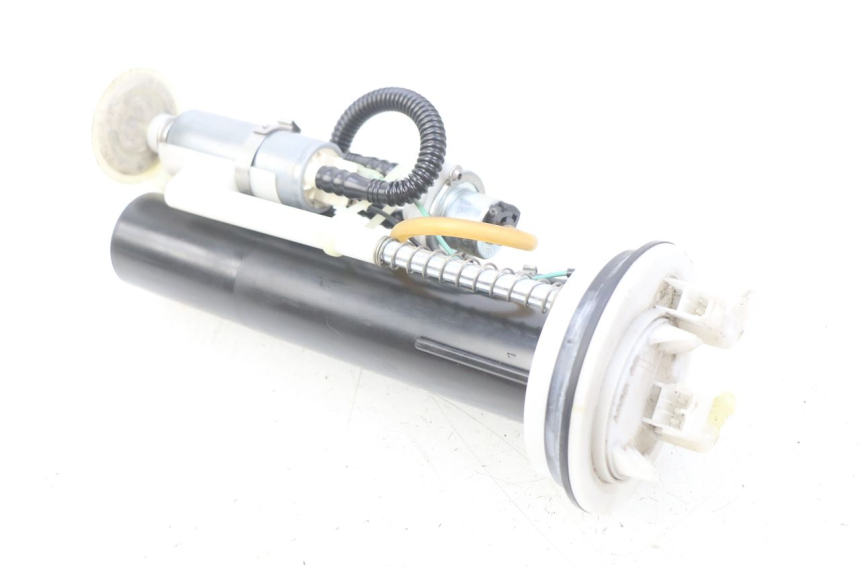 photo de BOMBA GASOLINA PEUGEOT SATELIS COMPRESSOR K15 125 (2006 - 2009) - Otra perspectiva