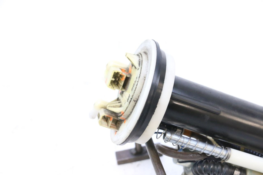 photo de BOMBA GASOLINA PEUGEOT SATELIS COMPRESSOR K15 125 (2006 - 2009) - Zoom estado de uso