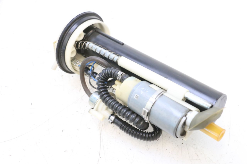 photo de BOMBA GASOLINA PEUGEOT SATELIS COMPRESSOR K15 125 (2006 - 2009) - Marcados y referencias originales