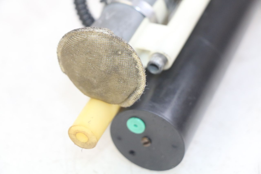 photo de BOMBA DE COMBUSTIBLE PEUGEOT SATELIS 125 (2006 - 2009) - Zoom estado de uso