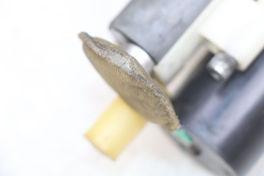 photo de BOMBA DE COMBUSTIBLE PEUGEOT SATELIS 125 (2006 - 2009) - Otra perspectiva