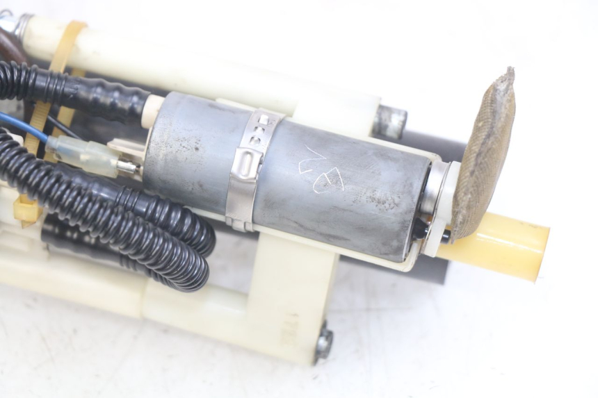 photo de BOMBA DE COMBUSTIBLE PEUGEOT SATELIS 125 (2006 - 2009) - Marcados y referencias originales