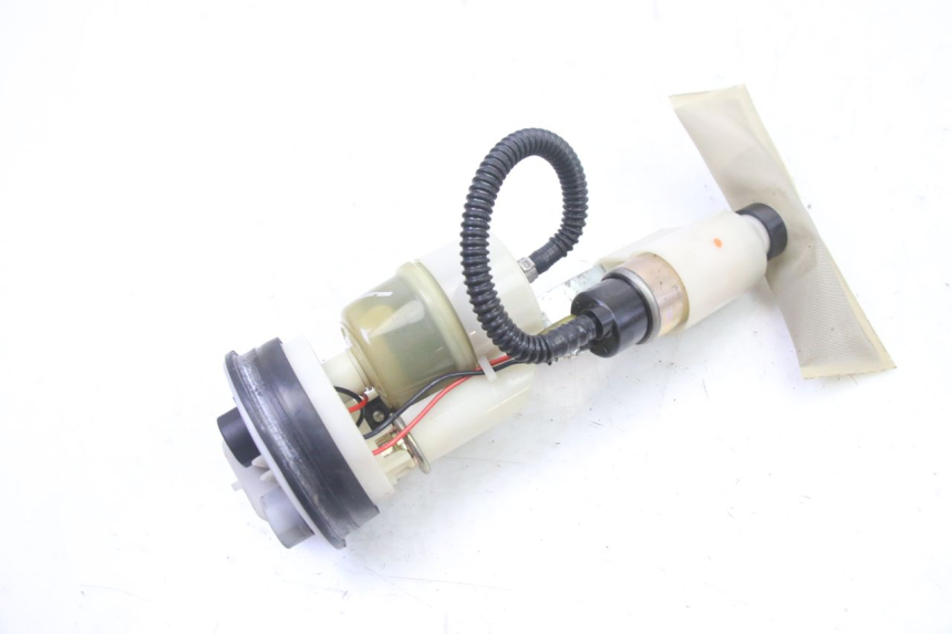 photo de BOMBA GASOLINA PEUGEOT SATELIS 250 (2006 - 2012) - Otra perspectiva