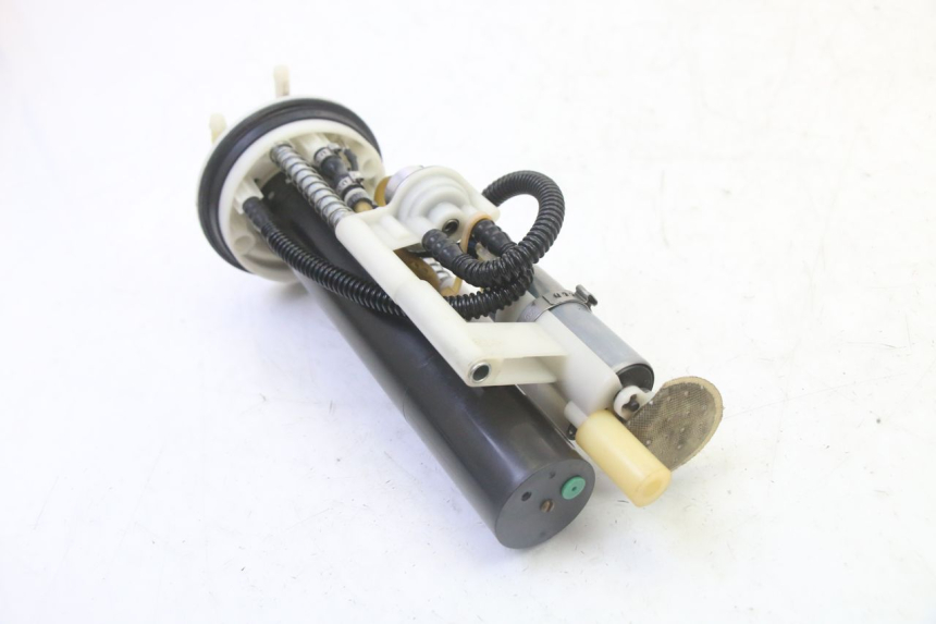 photo de BOMBA DE COMBUSTIBLE PEUGEOT SATELIS 125 (2010 - 2012) - Primer plano técnico