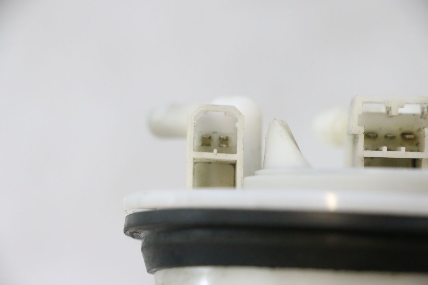 photo de BOMBA GASOLINA PEUGEOT SATELIS 125 (2013 - 2018) - Recambio usado revisado