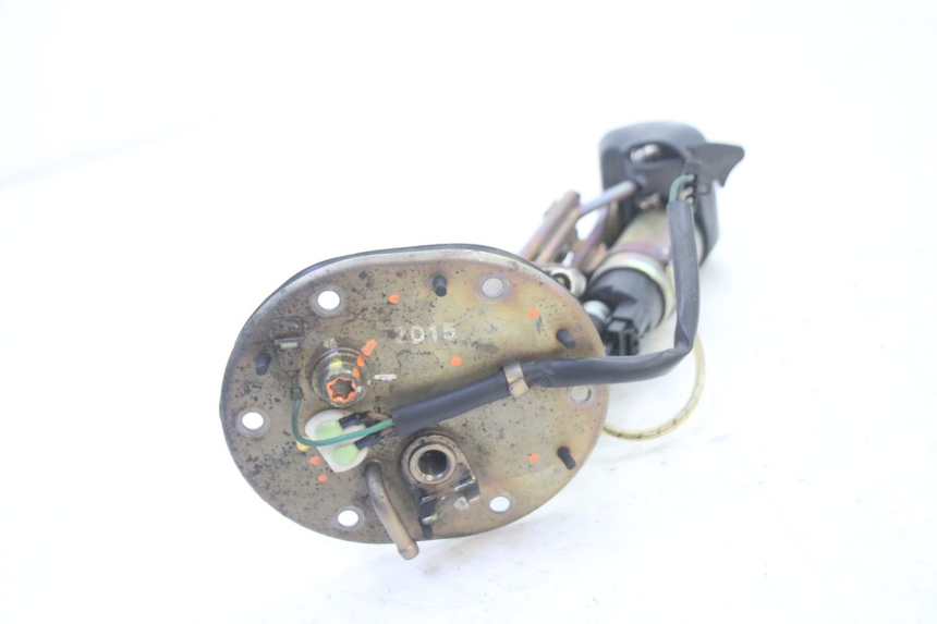 photo de BOMBA GASOLINA HONDA ST PAN EUROPEAN 1300 (2002 - 2013) - Primer plano técnico