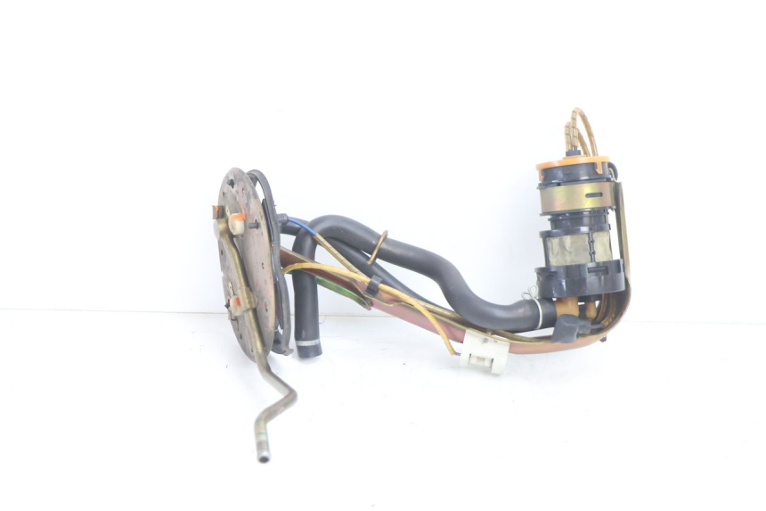 photo de BOMBA GASOLINA HONDA ST PAN EUROPEAN 1100 (1990 - 2002) - Detalle de la pieza