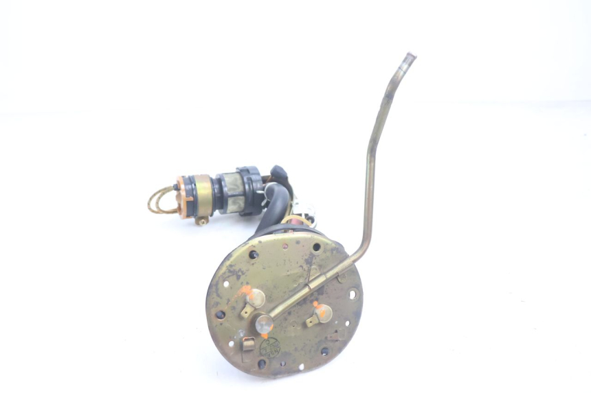 photo de BOMBA GASOLINA HONDA ST PAN EUROPEAN 1100 (1990 - 2002) - Primer plano técnico