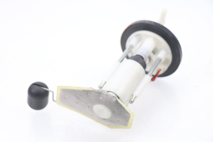 photo de BOMBA GASOLINA JM MOTORS SUNNY 50 (2017 - 2020) - Detalles de los puntos de fijación