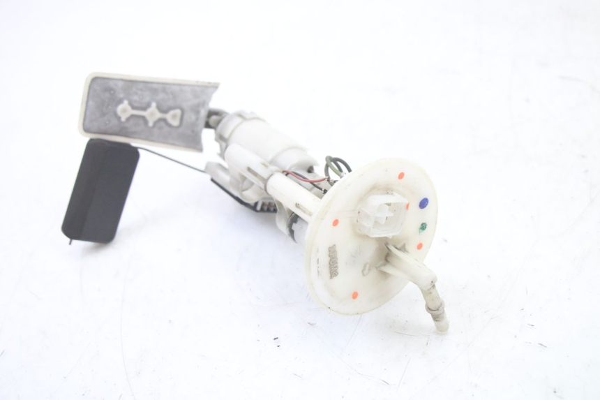 photo de BOMBA GASOLINA SUZUKI BURGMAN 125 (2015 - 2017) - Zoom estado de uso