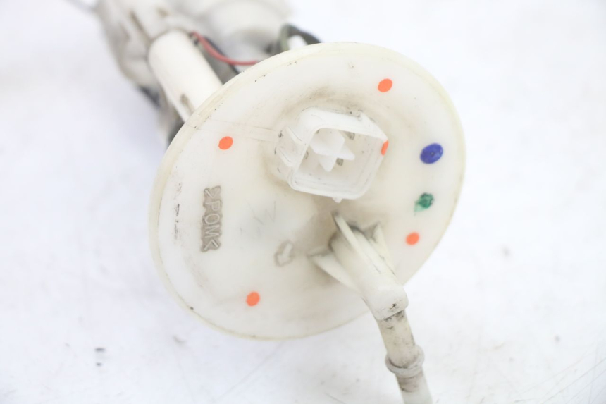 photo de BOMBA GASOLINA SUZUKI BURGMAN 125 (2015 - 2017) - Otra perspectiva