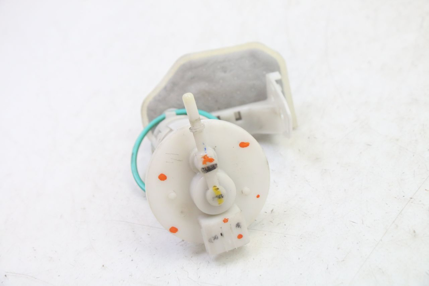 photo de BOMBA DE COMBUSTIBLE APRILIA SXR 50 (2021 - 2023) - Primer plano técnico