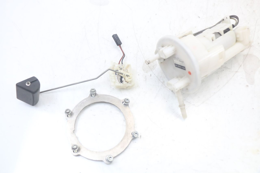 photo de BOMBA DE COMBUSTIBLE YAMAHA TDM ABS 900 (2002 - 2014) - Detalle de la pieza