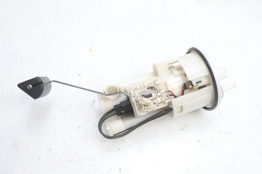 photo de BOMBA GASOLINA YAMAHA TDM ABS 900 (2002 - 2014) - Vista principal