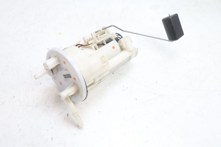 photo de BOMBA GASOLINA YAMAHA TDM ABS 900 (2002 - 2014) - Otra perspectiva