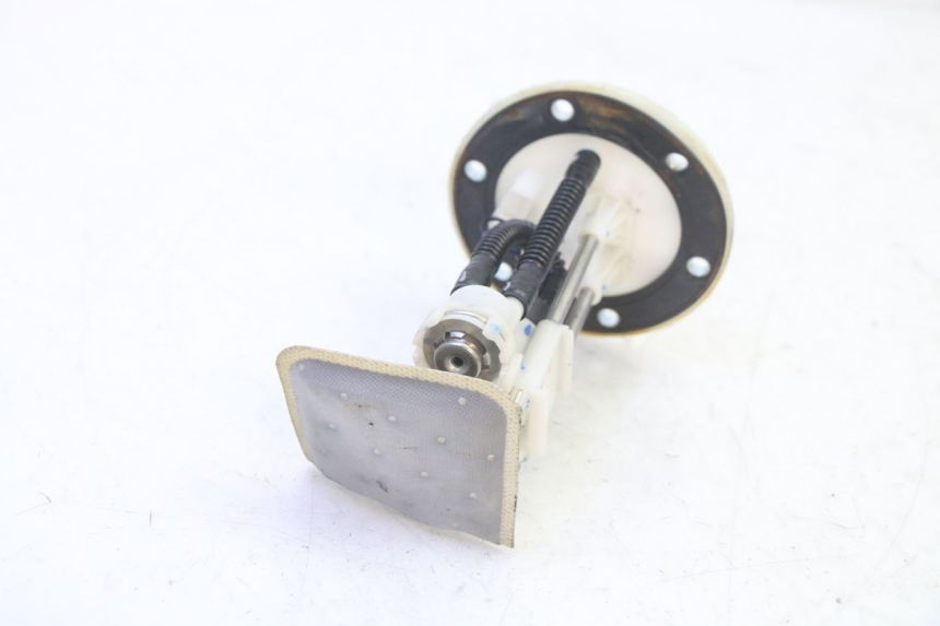 photo de BOMBA GASOLINA PEUGEOT TWEET PRO CARGO 50 (2018 - 2022) - Detalles de los puntos de fijación