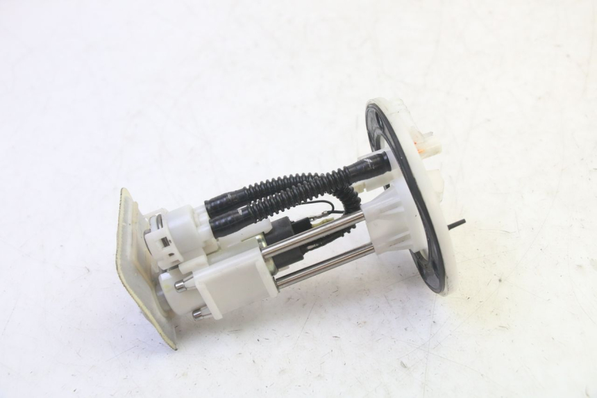 photo de BOMBA GASOLINA PEUGEOT TWEET PRO EFI 4T 50 (2021 - 2022) - Detalle de la pieza