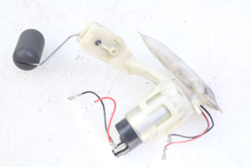 photo de BOMBA DE COMBUSTIBLE HONDA VISION NSC R 50 (2013 - 2015) - Zoom estado de uso