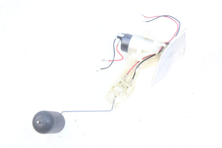 photo de BOMBA DE COMBUSTIBLE HONDA VISION NSC R 50 (2013 - 2015) - Primer plano técnico