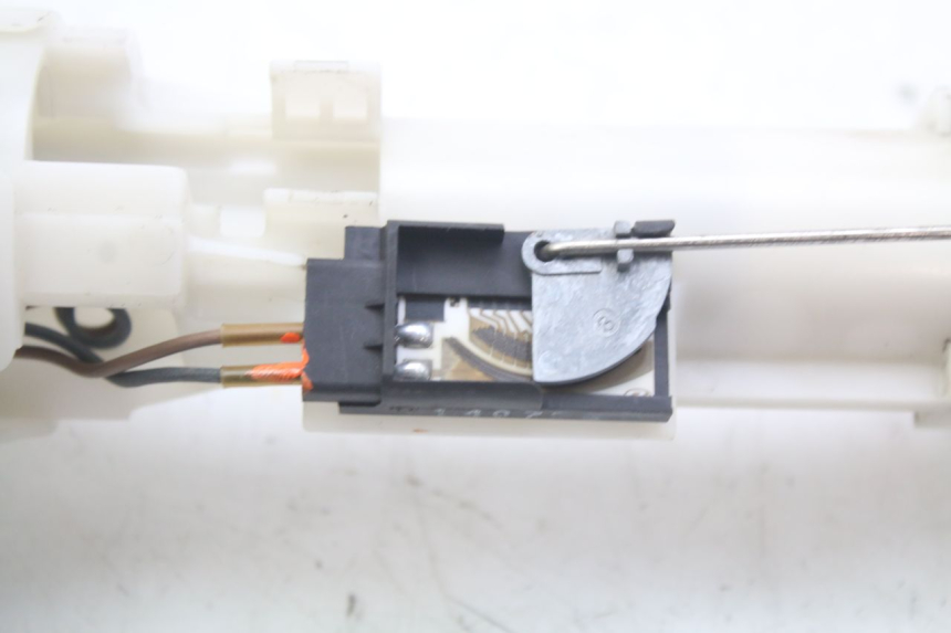 photo de BOMBA GASOLINA KYMCO X-CITING XCITING 400 (2014 - 2018) - Primer plano técnico