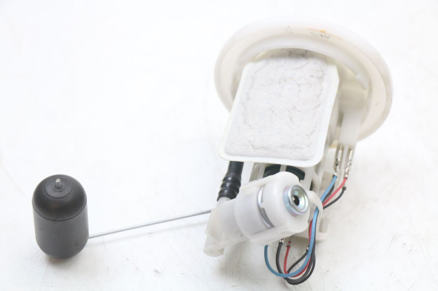 photo de BOMBA DE COMBUSTIBLE YAMAHA XMAX X-MAX ABS 125 (2017 - 2020) - Otra perspectiva