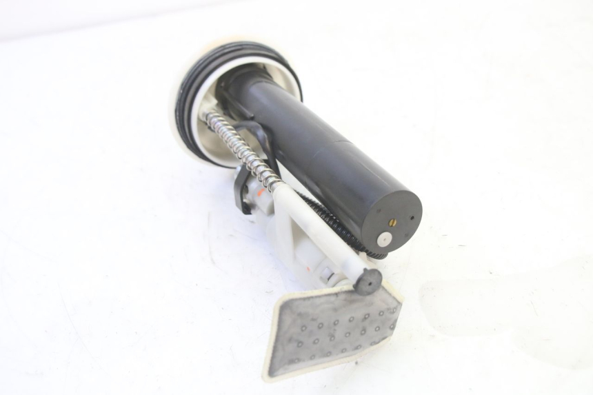 photo de BOMBA DE COMBUSTIBLE YAMAHA X-MAX XMAX 125 (2010 - 2013) - Estado de la superficie y material