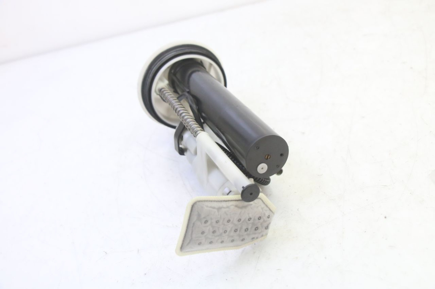 photo de BOMBA DE COMBUSTIBLE YAMAHA X-MAX XMAX 125 (2010 - 2013) - Detalles de los puntos de fijación