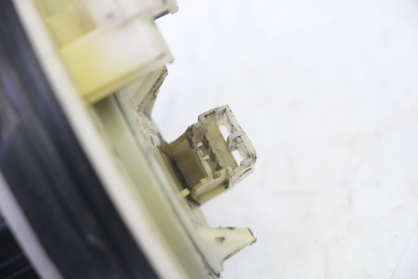 photo de BOMBA DE COMBUSTIBLE YAMAHA X-MAX XMAX 250 (2006 - 2009) - Otra perspectiva