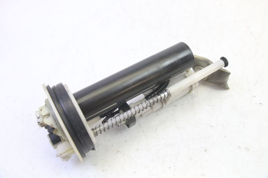 photo de BOMBA DE COMBUSTIBLE YAMAHA X-MAX XMAX 250 (2006 - 2009) - Detalles de los puntos de fijación