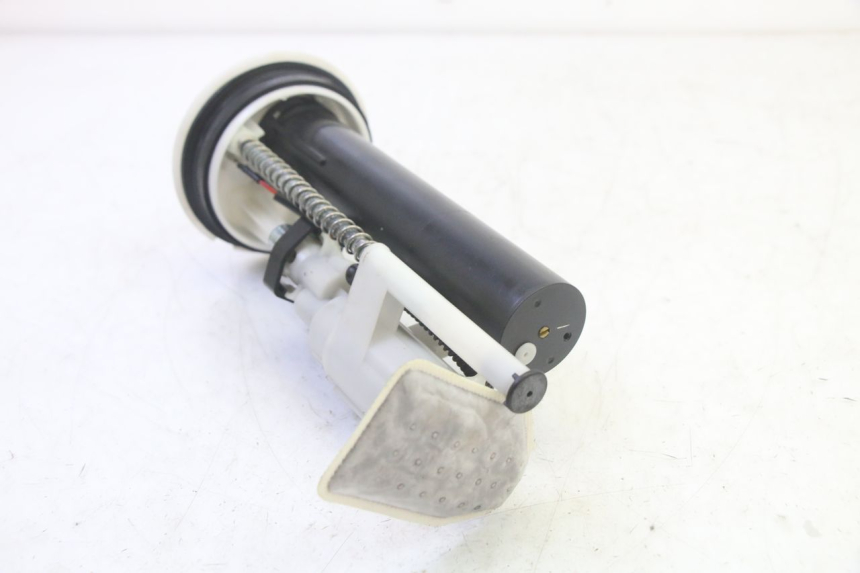 photo de BOMBA DE COMBUSTIBLE YAMAHA X-MAX XMAX 125 (2010 - 2013) - Detalles de los puntos de fijación