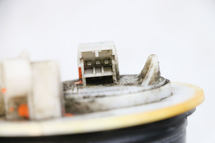 photo de BOMBA DE COMBUSTIBLE YAMAHA X-MAX XMAX 125 (2010 - 2013) - Zoom estado de uso