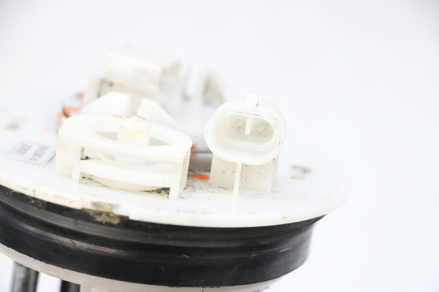 photo de BOMBA DE COMBUSTIBLE YAMAHA XMAX X-MAX 125 (2006 - 2009) - Detalles de los puntos de fijación