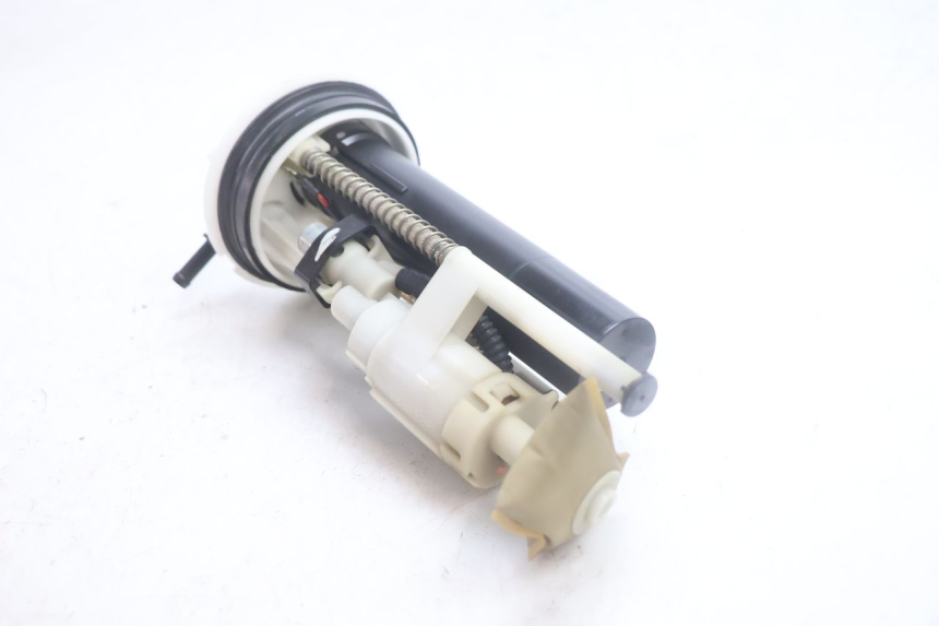 photo de BOMBA DE COMBUSTIBLE YAMAHA XMAX X-MAX 125 (2006 - 2009) - Detalles de los puntos de fijación