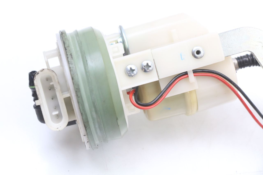 photo de BOMBA DE COMBUSTIBLE PIAGGIO X10 125 (2012 - 2017) - Zoom estado de uso