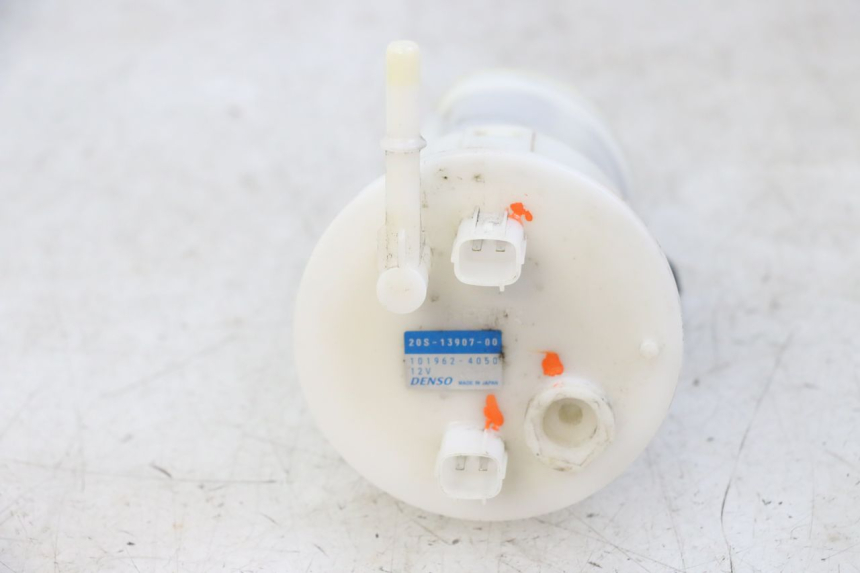 photo de BOMBA GASOLINA YAMAHA XJ6 ABS 600 (2008 - 2016) - Detalle de la pieza