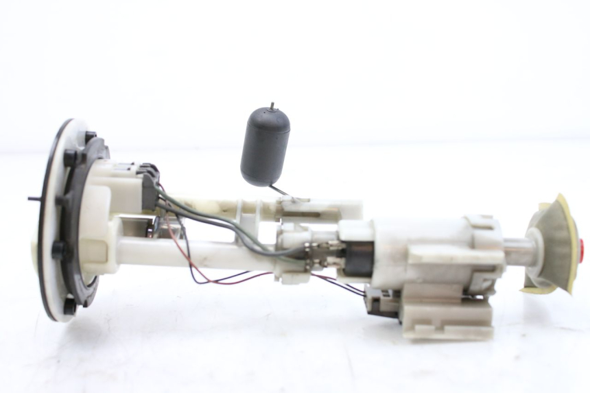 photo de BOMBA DE COMBUSTIBLE YAMAHA XP T-MAX TMAX ABS 500 (2004 - 2007) - Zoom estado de uso