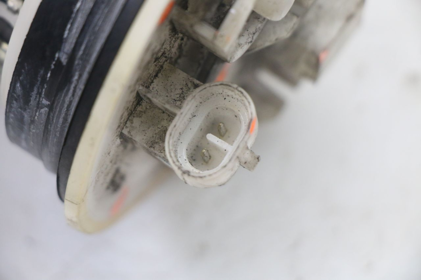 photo de BOMBA DE COMBUSTIBLE YAMAHA X-MAX XMAX ABS 250 (2010 - 2014) - Vista general del producto