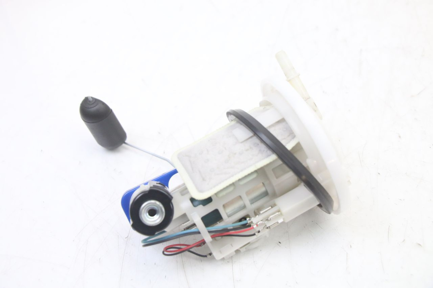 photo de BOMBA GASOLINA YAMAHA YP T-MAX TMAX 530 (2017 - 2020) - Zoom estado de uso