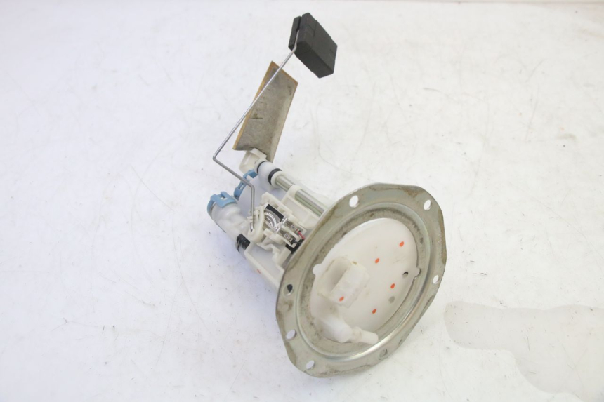 photo de BOMBA GASOLINA YAMAHA YFM GRIZZLY 550 (2008 - 2015) - Otra perspectiva