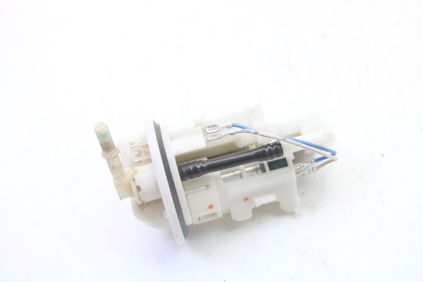 photo de BOMBA GASOLINA YAMAHA YZF YZ-F 450 (2014 - 2016) - Detalle de la pieza