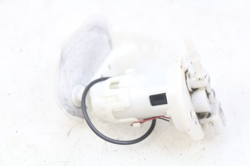 photo de BOMBA DE COMBUSTIBLE PIAGGIO ZIP 4T 50 (2018 - 2020) - Detalles de los puntos de fijación