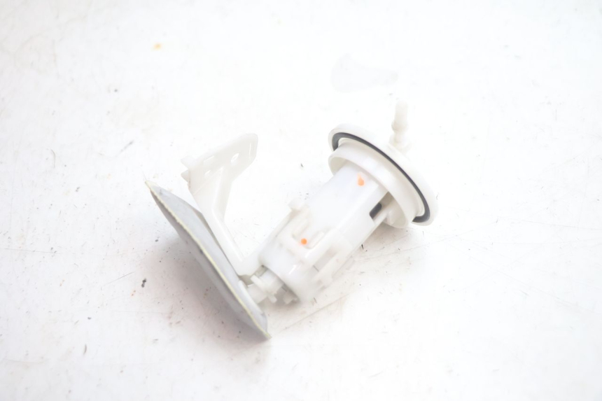 photo de BOMBA DE COMBUSTIBLE PIAGGIO ZIP 4T 50 (2018 - 2020) - Detalles de los puntos de fijación