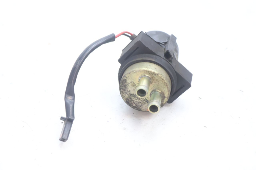 photo de BOMBA GASOLINA KAWASAKI ZX-6R ZX6R 600 (1995 - 1997) - Detalle de la pieza