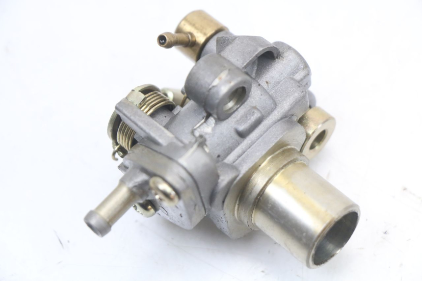 photo de BOMBA ACEITE DAELIM A-FOUR 2T 50 (2005 - 2012) - Estado de la superficie y material