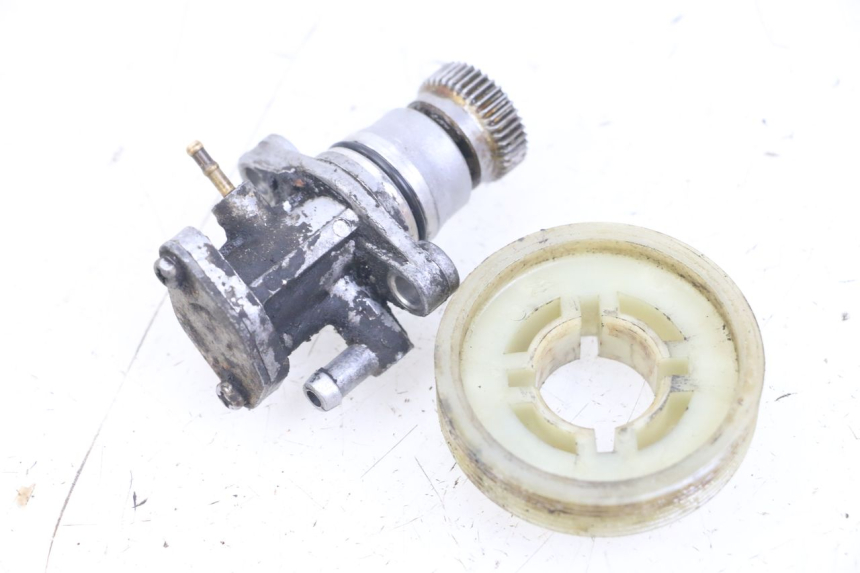 photo de BOMBA DE ACEITE MBK BOOSTER SPIRIT 50 (1999 - 2003) - Otra perspectiva