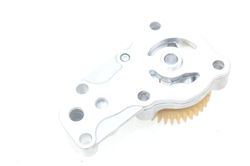 photo de BOMBA DE ACEITE ROYAL ENFIELD BULLET CLASSIC 500 (2017 - 2020) - Detalle de la pieza