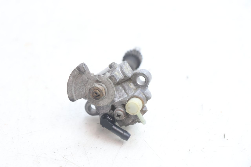 photo de BOMBA DE ACEITE PEUGEOT BUXY 50 (1993 - 1998) - Primer plano técnico