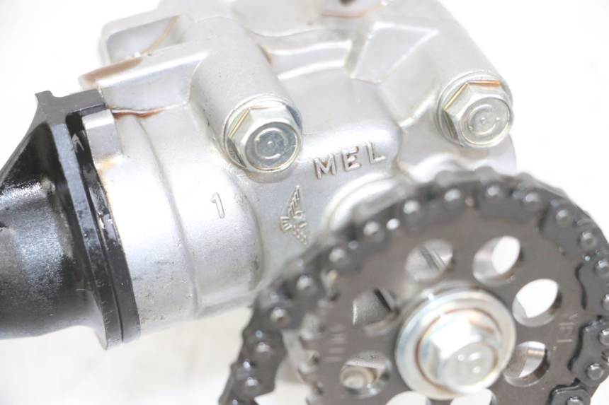 photo de BOMBA ACEITE HONDA CB R 1000 (2018 - 2023) - Zoom estado de uso